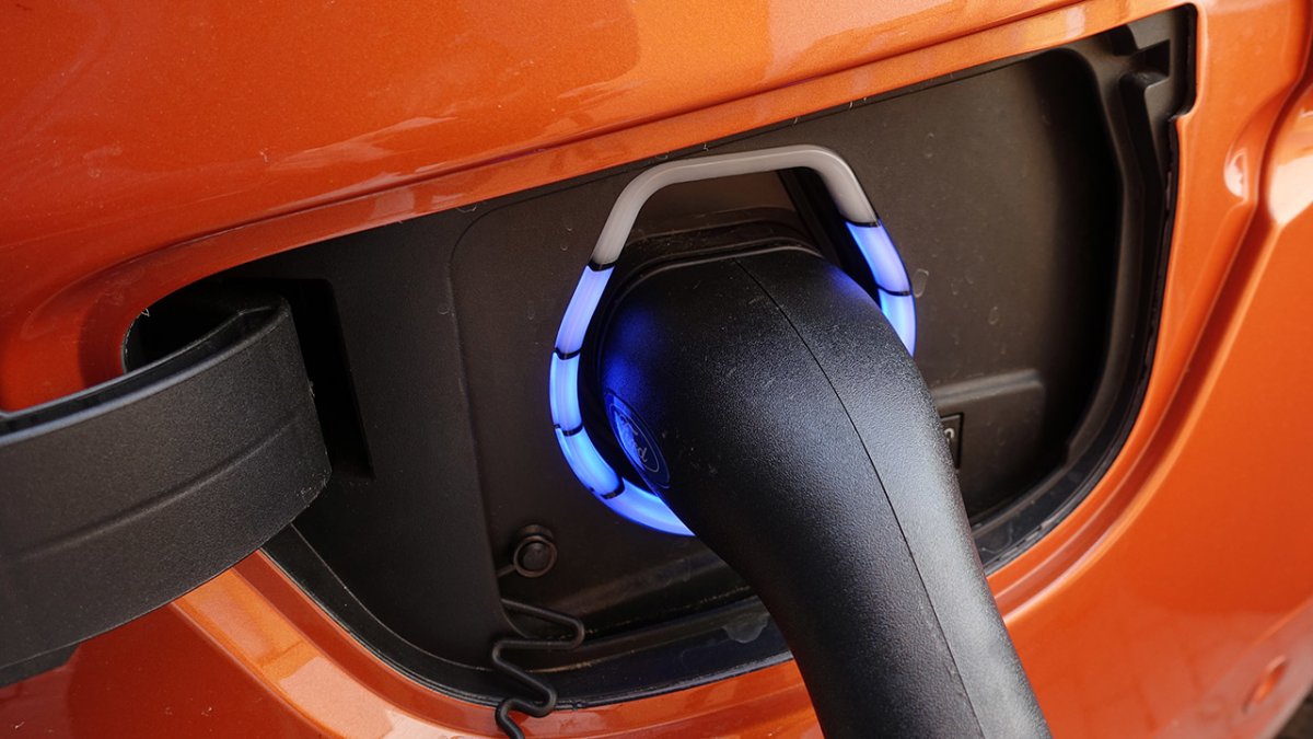 podcast-“die-hupe”:-funding-for-electric-cars