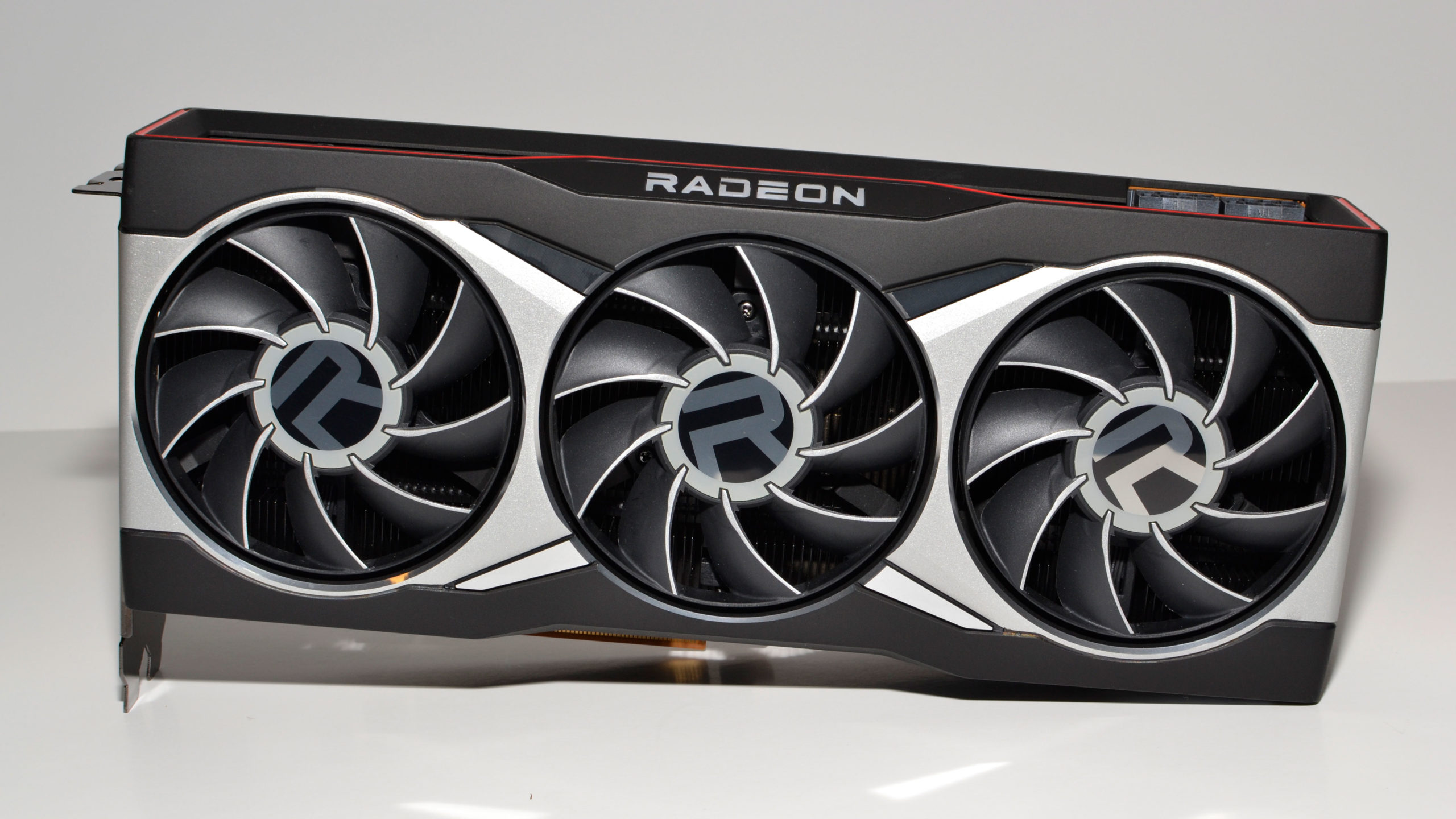 amd-radeon-rx-6800-xt-and-rx-6800-review:-nipping-at-ampere’s-heels