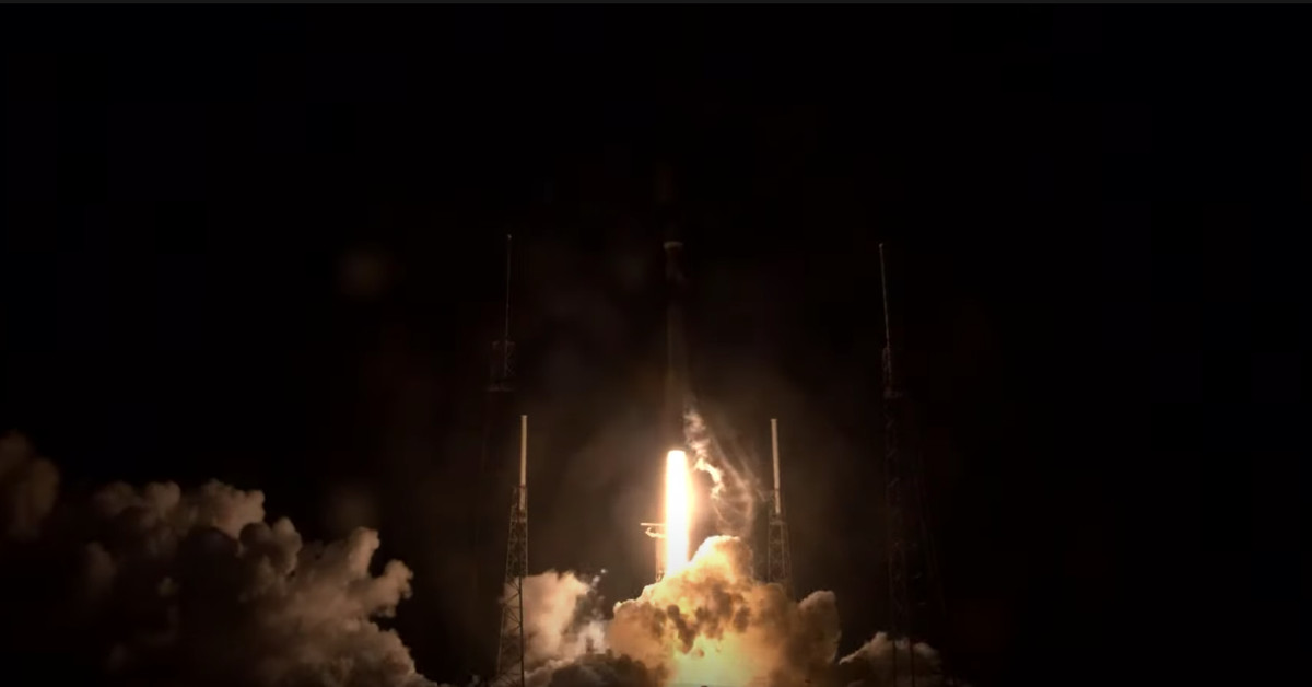 spacex-sent-a-falcon-9-rocket-on-its-seventh-trip-to-space