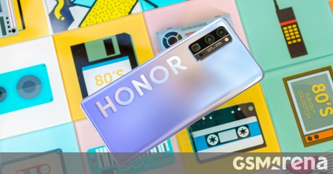 huawei’s-boss-wants-recently-sold-honor-to-become-its-biggest-competitor