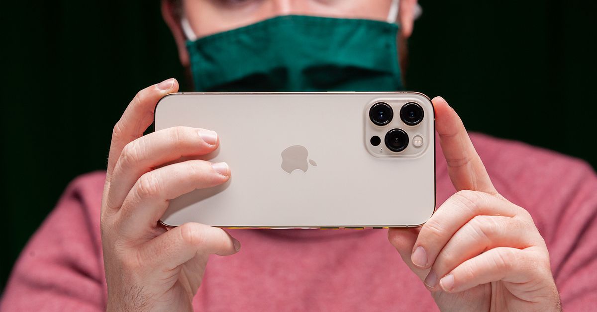 ios-14.3-turns-the-iphone-12-pro-and-pro-max-into-even-better-cameras