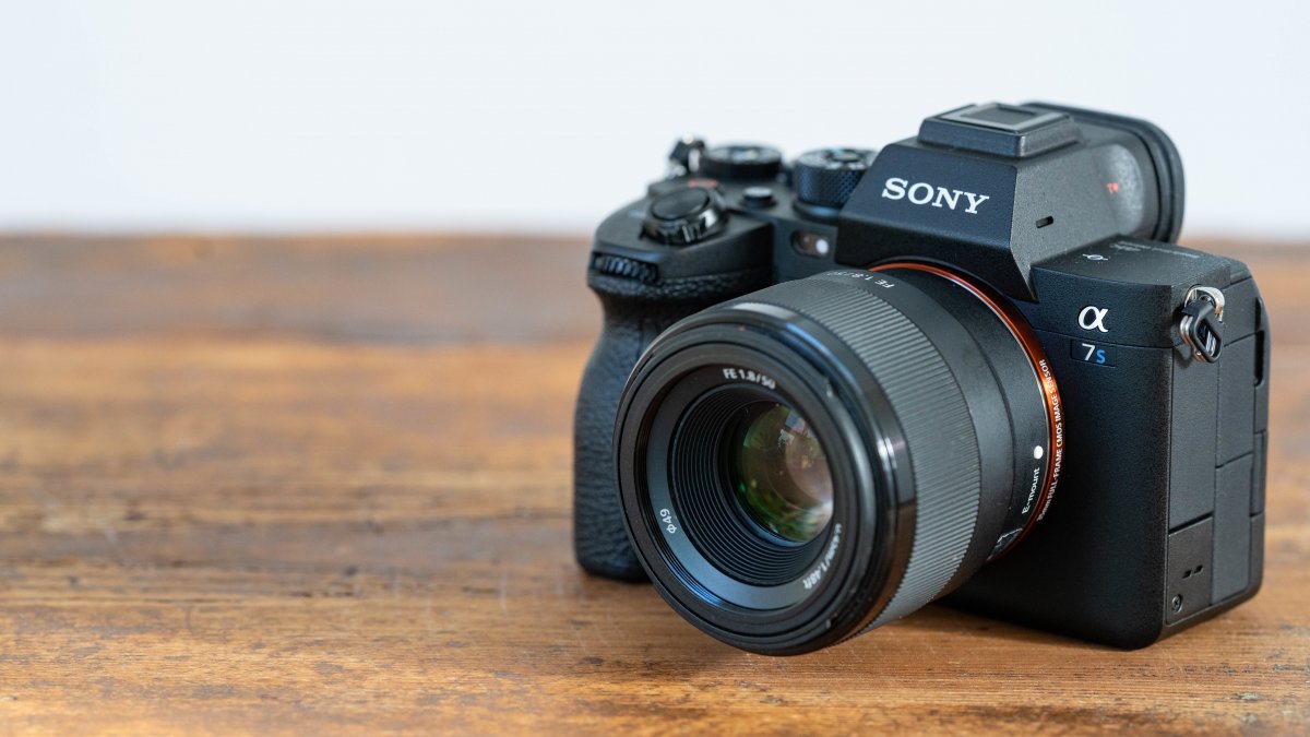 heise-+-|-sony-a7s-iii-in-the-test:-system-camera-with-extreme-viewfinder-and-video-focus