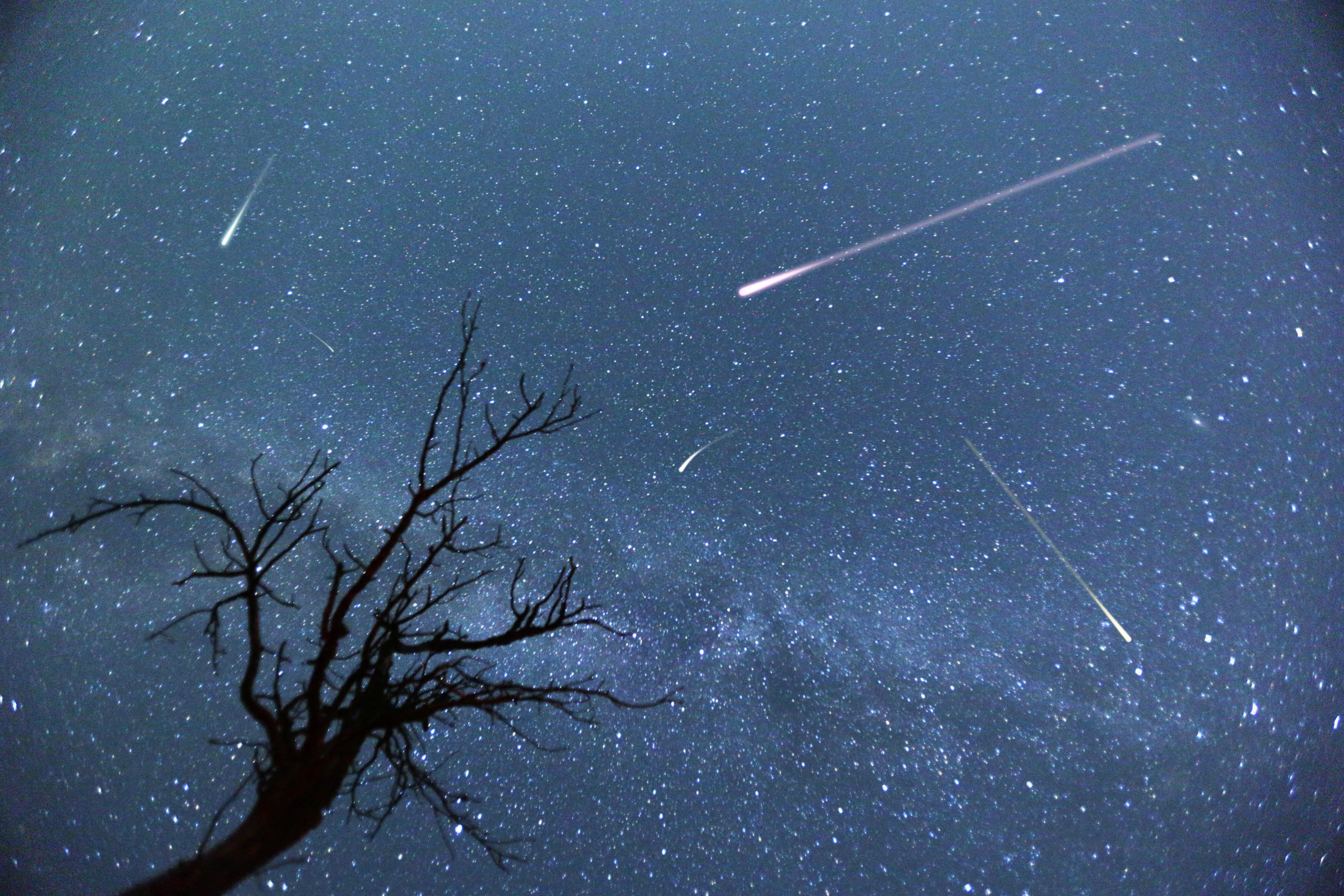 watch-the-skies-this-holiday-with-raspberry-pi-meteor-detector