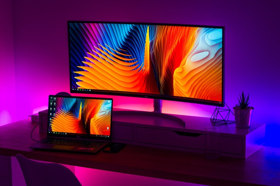 Best Best Gaming Dual Monitor Setup 2021 With Cozy Design