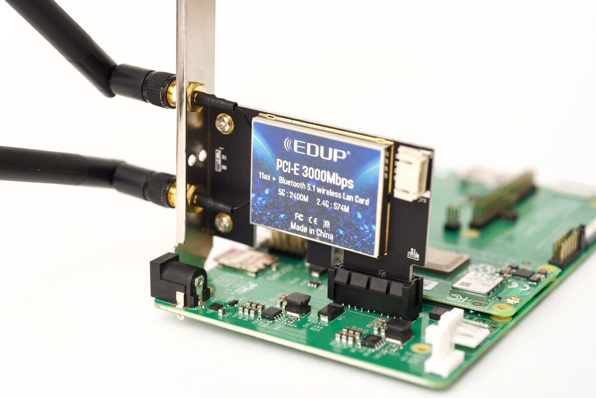 raspberry-pi-mod-installs-wi-fi-that’s-44%-faster-than-ethernet