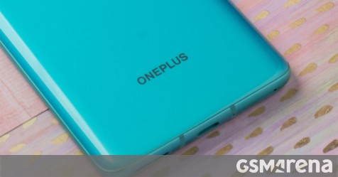 oneplus-9-live-images-leak-along-with-key-specs