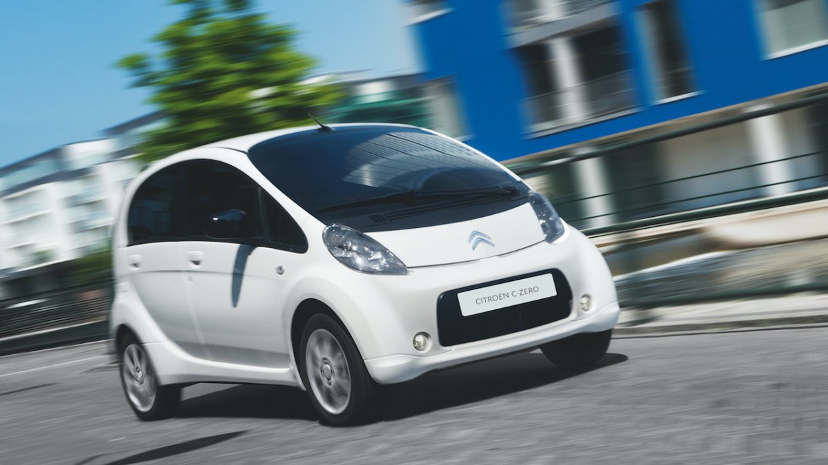 applause-from-the-founding-fathers:-mitsubishi-i-miev,-peugeot-ion-&-citroen-c-zero