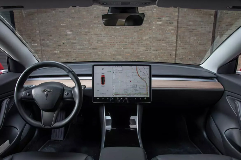 tesla-is-integrating-support-for-apple-music