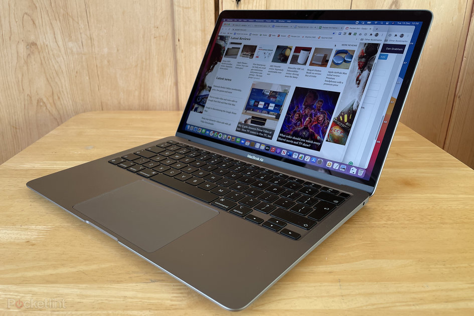 Apple MacBook Air (M1, 2020) review: Big steps to a bright future ...