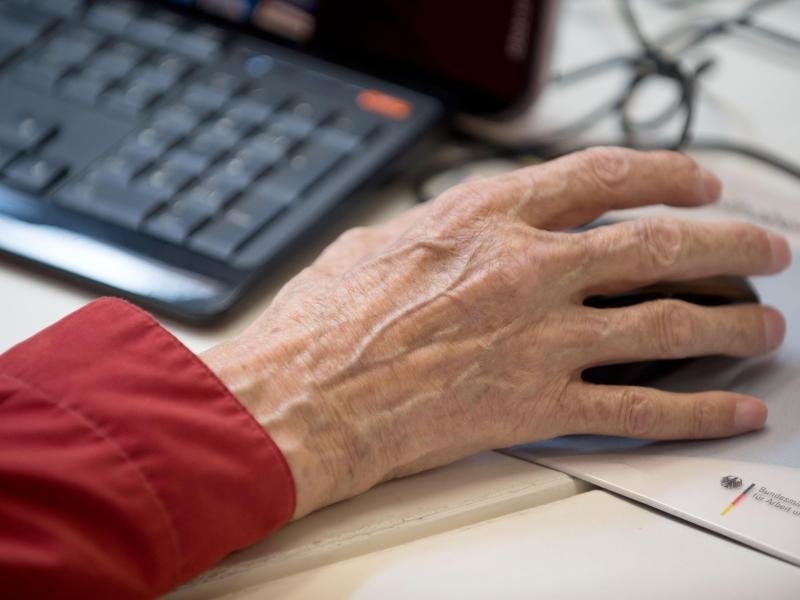 pension-service-should-become-more-digital