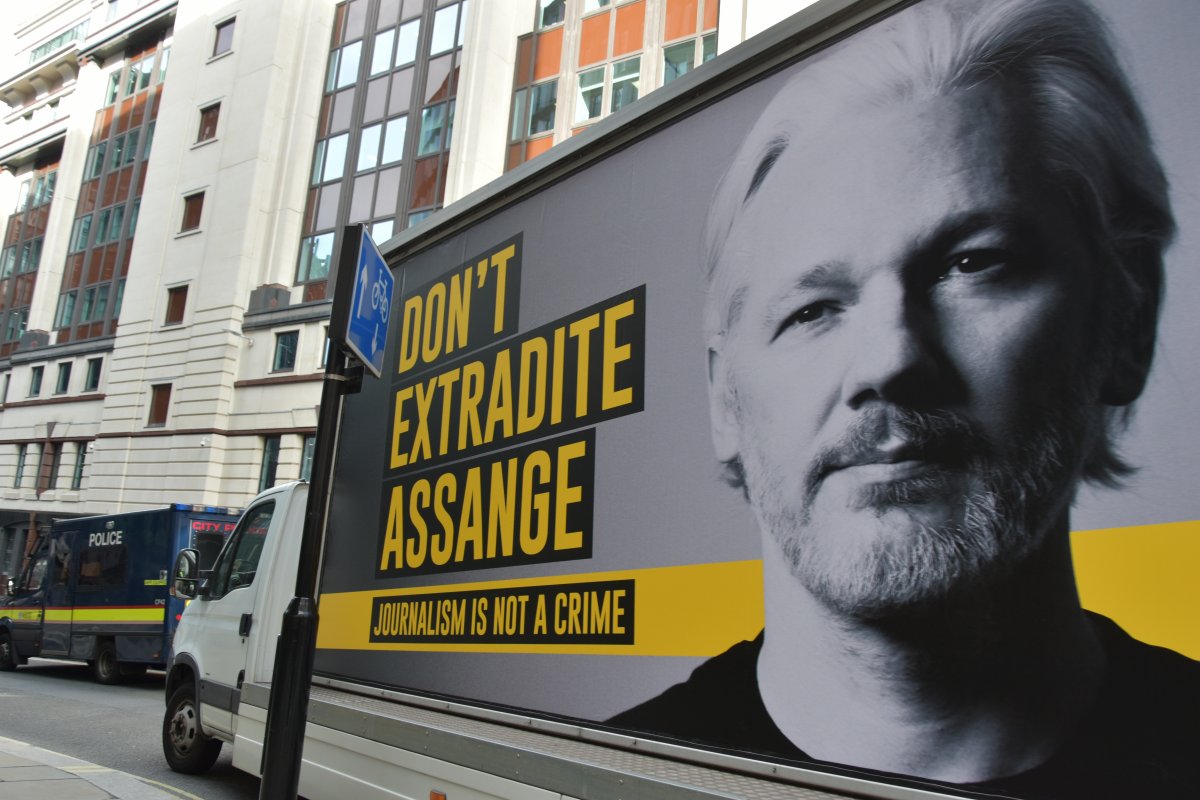 verdict:-julian-assange-must-not-be-extradited-to-the-usa