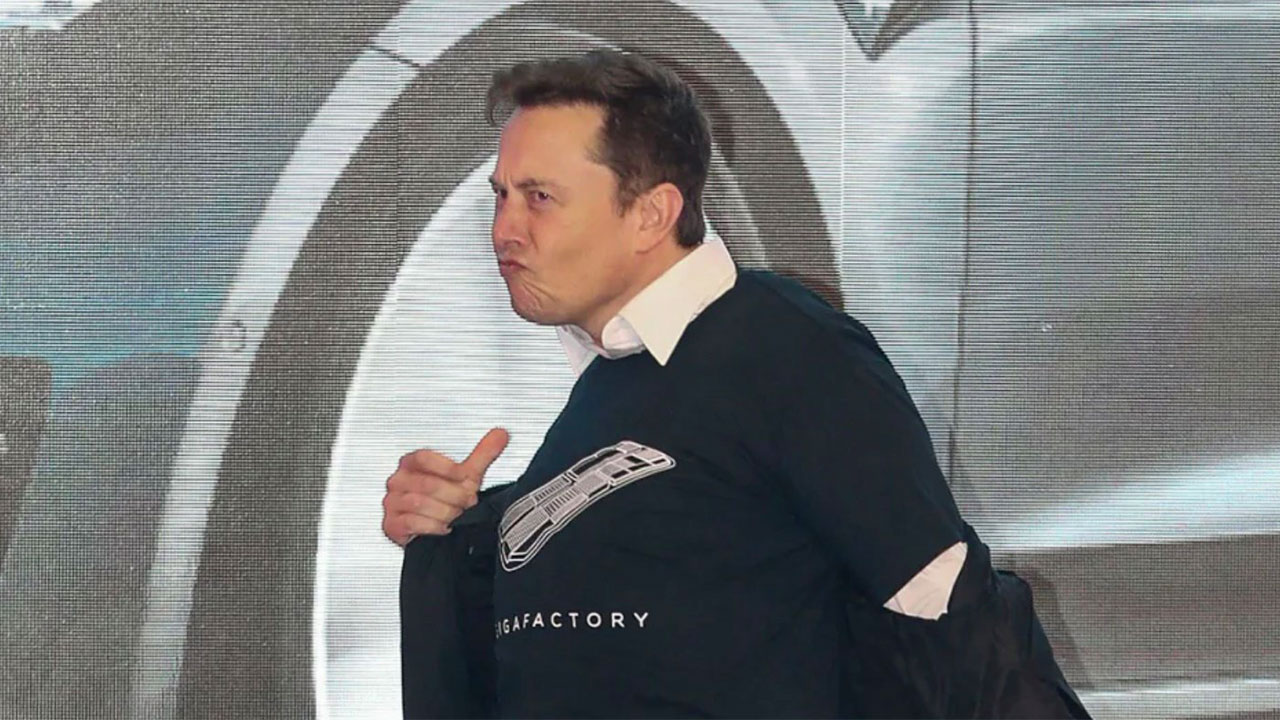 elon-musk-surpasses-jeff-bezos-and-becomes-the-richest-man-in-the-world