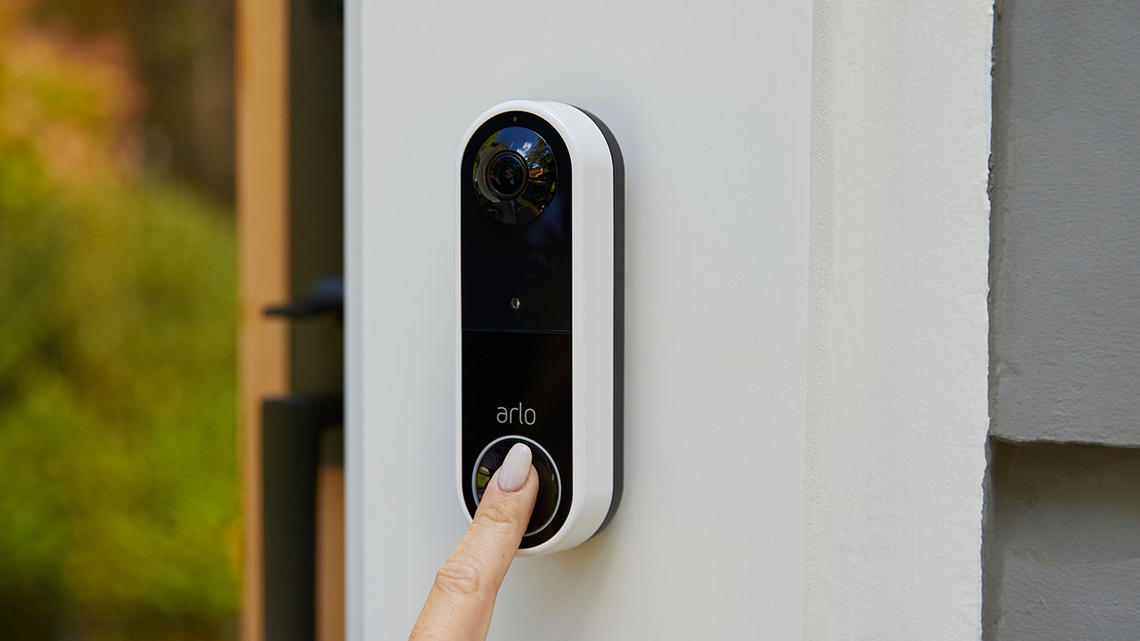 arlo,-here-is-the-arlo-essential-video-dorbell-wireless-doorbell