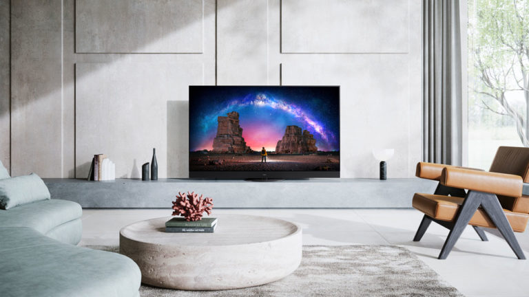 Panasonic JZ2000, the top of the range OLED TV is updated with HDR10