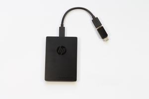 hp-p700-in-the-test:-two-part-external-ssd-with-integrated-connection-cable