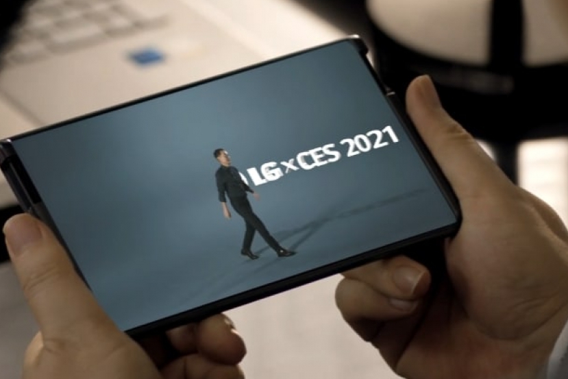 ces-2021:-lg-reveals-its-first-smartphone-with-a-roll-up-screen