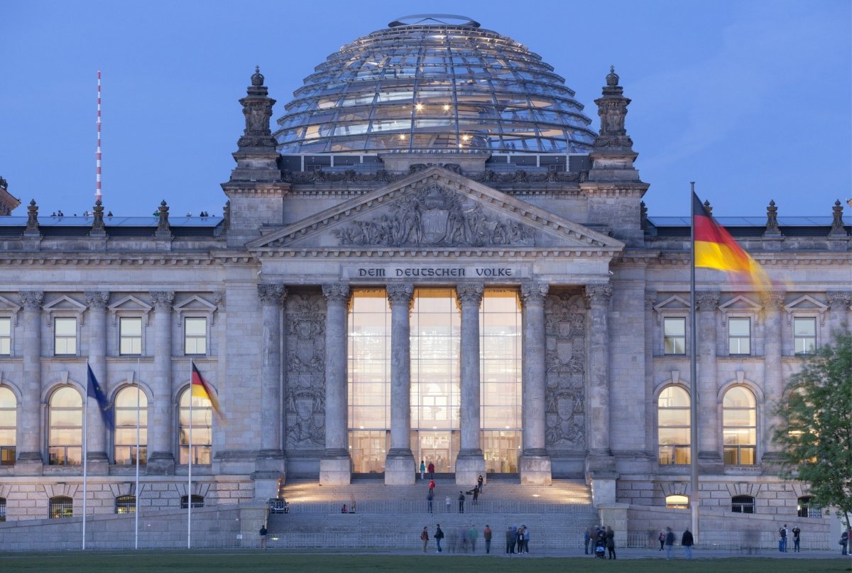 advance-for-online-sessions-of-the-bundestag-met-with-strong-criticism