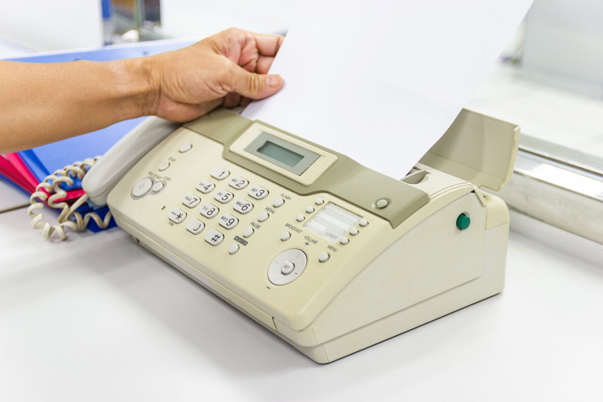 contact-tracking:-two-thirds-of-the-health-authorities-rely-on-fax-&-co.