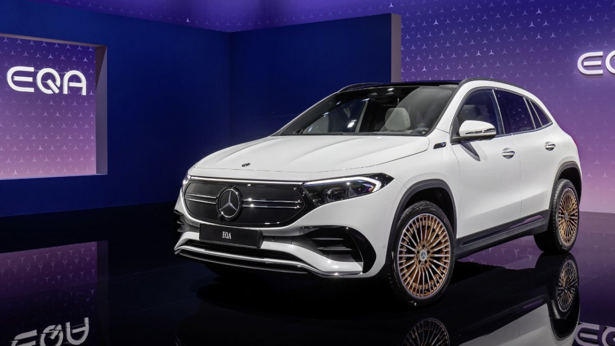 the-gla-with-electric-drive:-electric-compact-suv-mercedes-eqa-250
