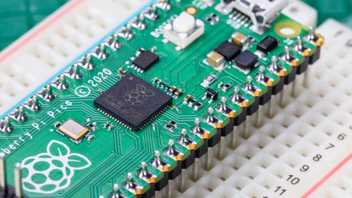 raspberry-pi-pico:-microcontroller-board-for-4-euros
