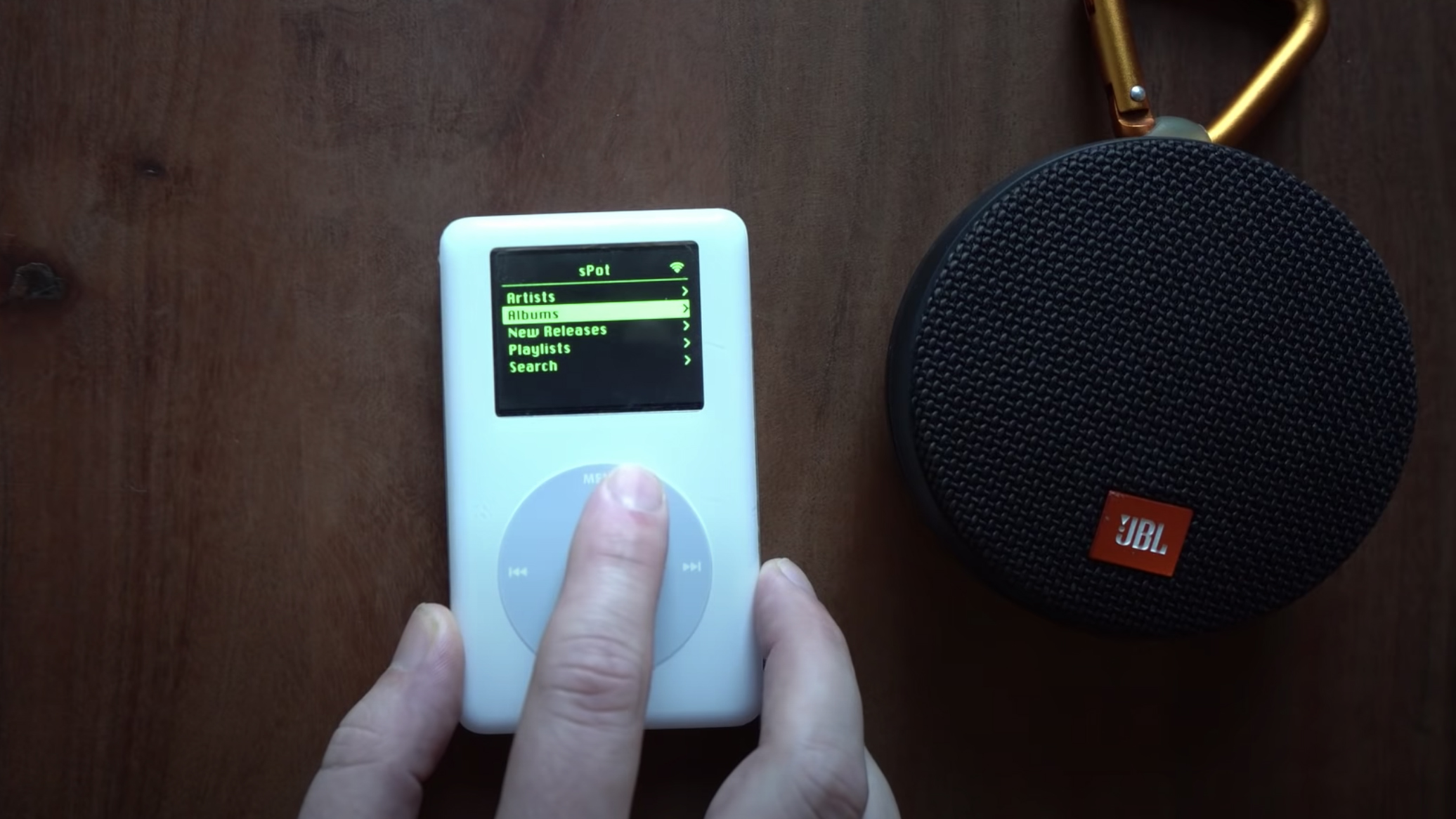 this-modified-2004-ipod-classic-has-wi-fi,-bluetooth-and-spotify-streaming