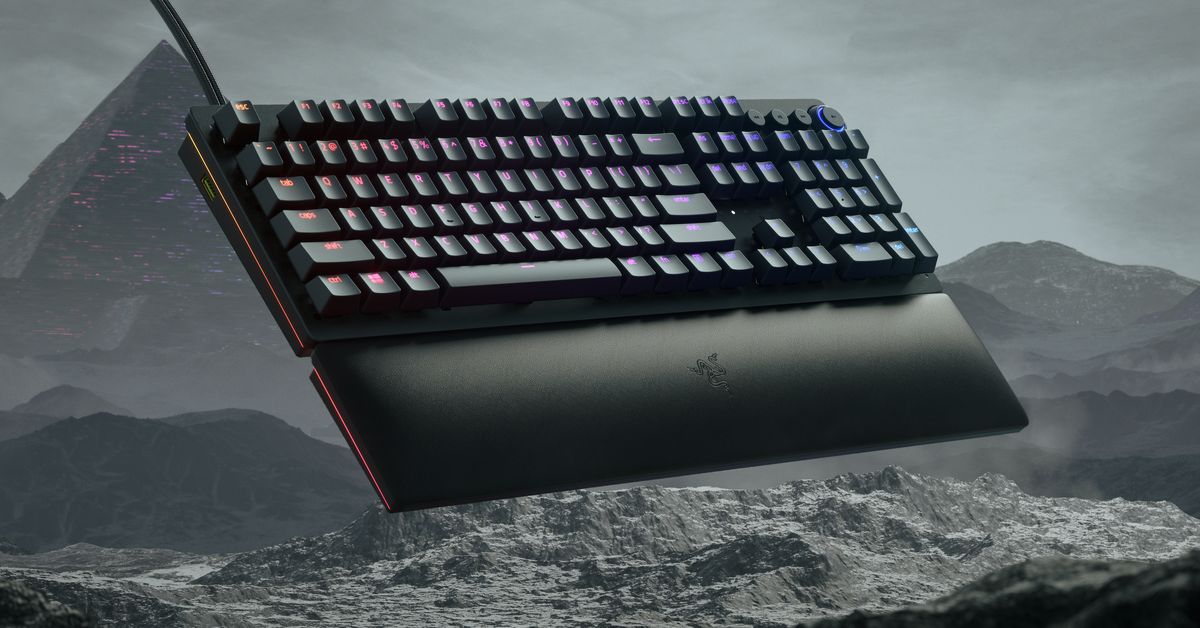 razer’s-huntsman-v2-analog-is-the-latest-keyboard-built-to-mimic-a-controller’s-joysticks