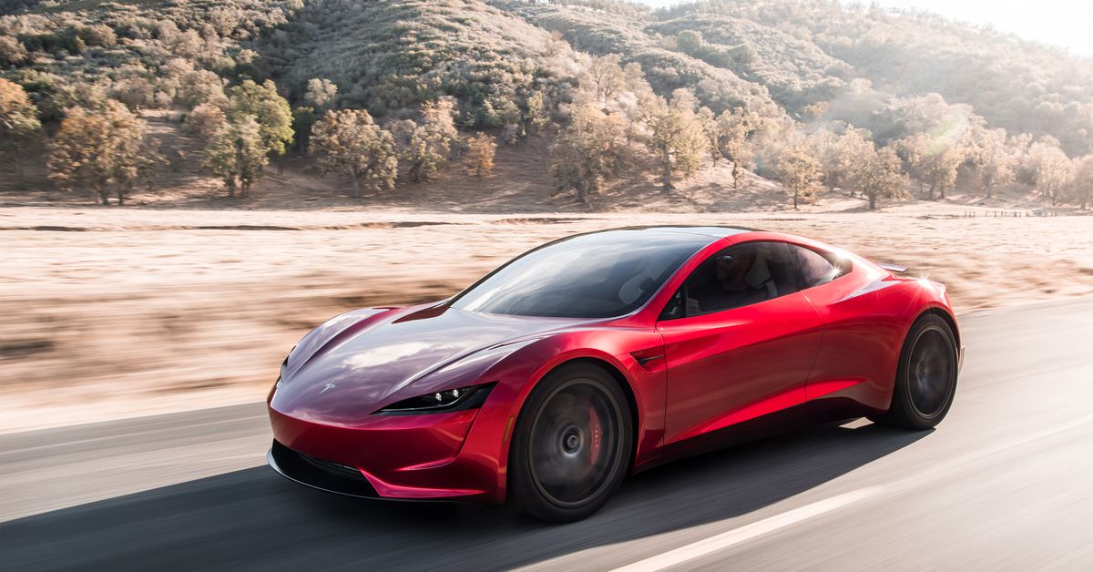 elon-musk-tells-joe-rogan-he-wants-the-new-tesla-roadster-to-hover