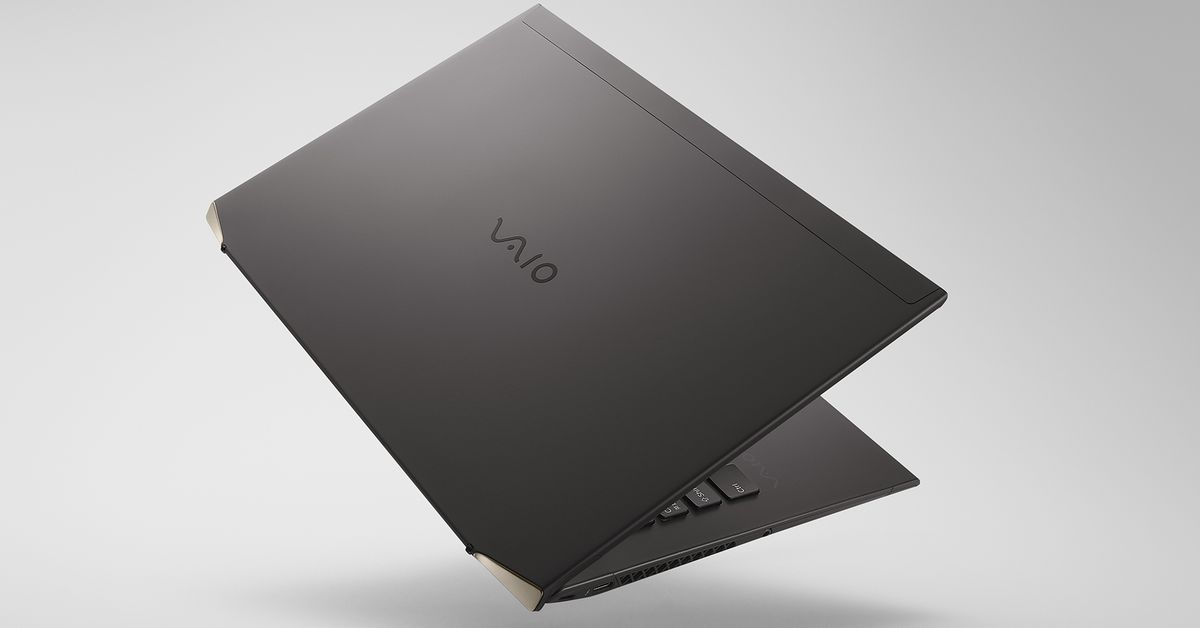 the-carbon-fiber-vaio-z-is-the-world’s-lightest-laptop-with-an-intel-h-series-chip