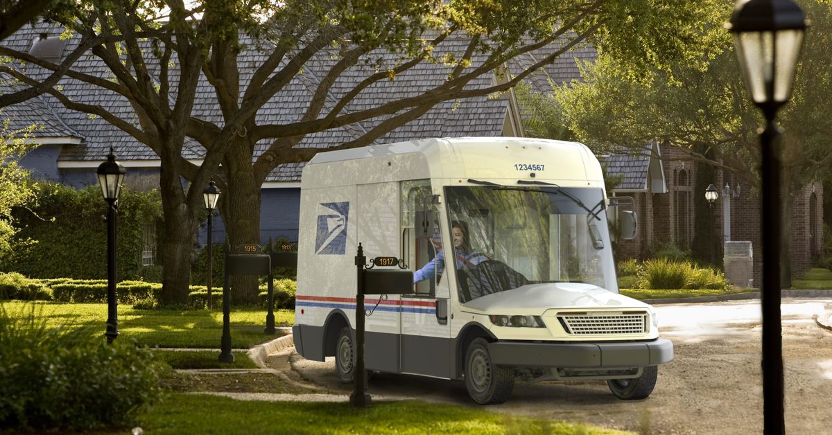 usps-unveils-next-generation-mail-truck-with-electric-drivetrain-option