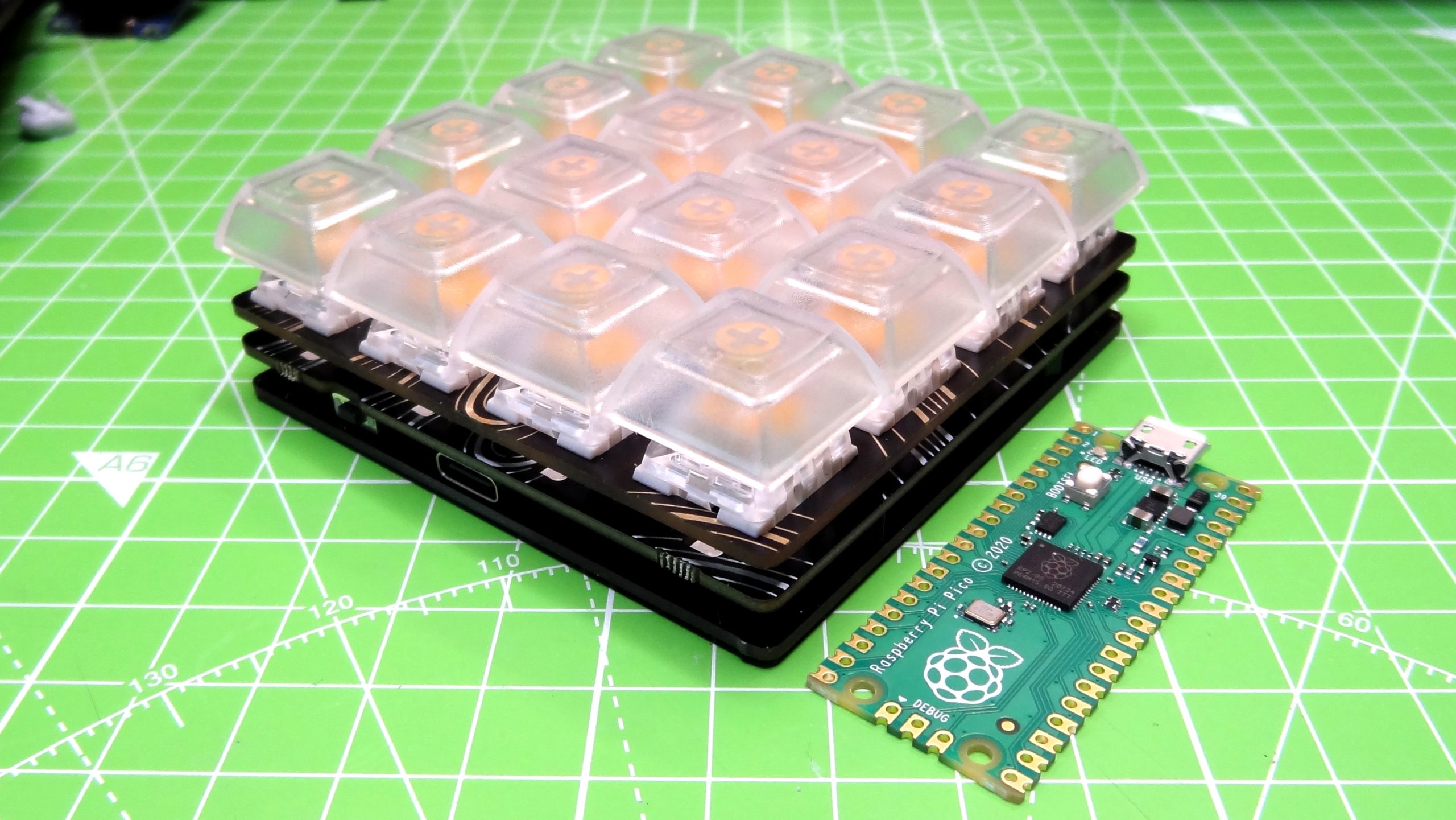 pimoroni-keybow-2040-review:-programmable-keyboard-with-pi-silicon-inside