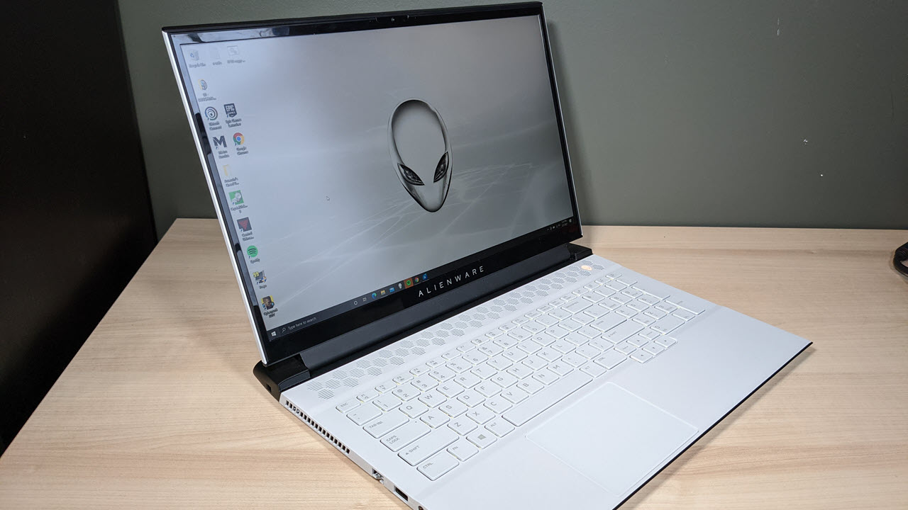 alienware-m17-r4-gaming-laptop-review:-can’t-get-much-faster