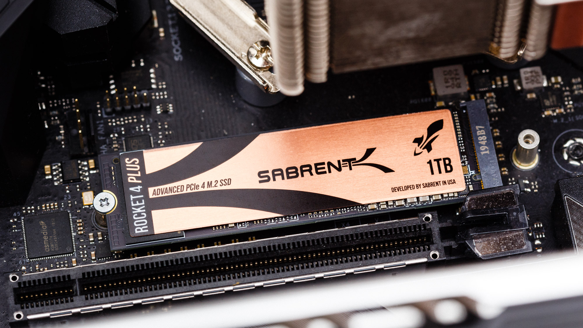 sabrent-rocket-4-plus-m.2-nvme-ssd-review:-bus-saturating-performance-in-style