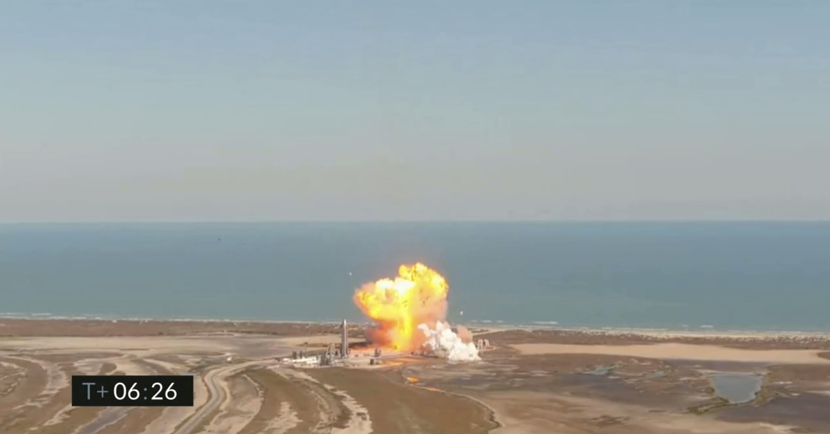 another-spacex-starship-nails-clean-test-flight,-but-explodes-on-landing