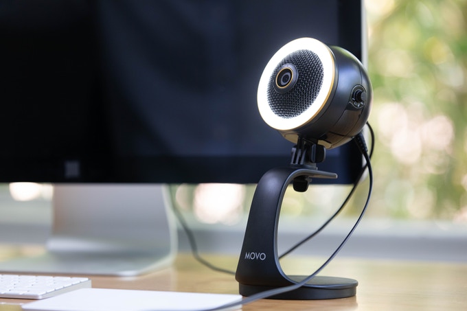 all-in-one-device-combines-condenser-mic,-webcam,-ring-light