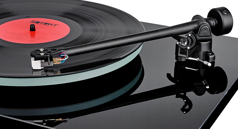 vinyl-revenue-overtakes-cds-for-the-first-time-since-1986