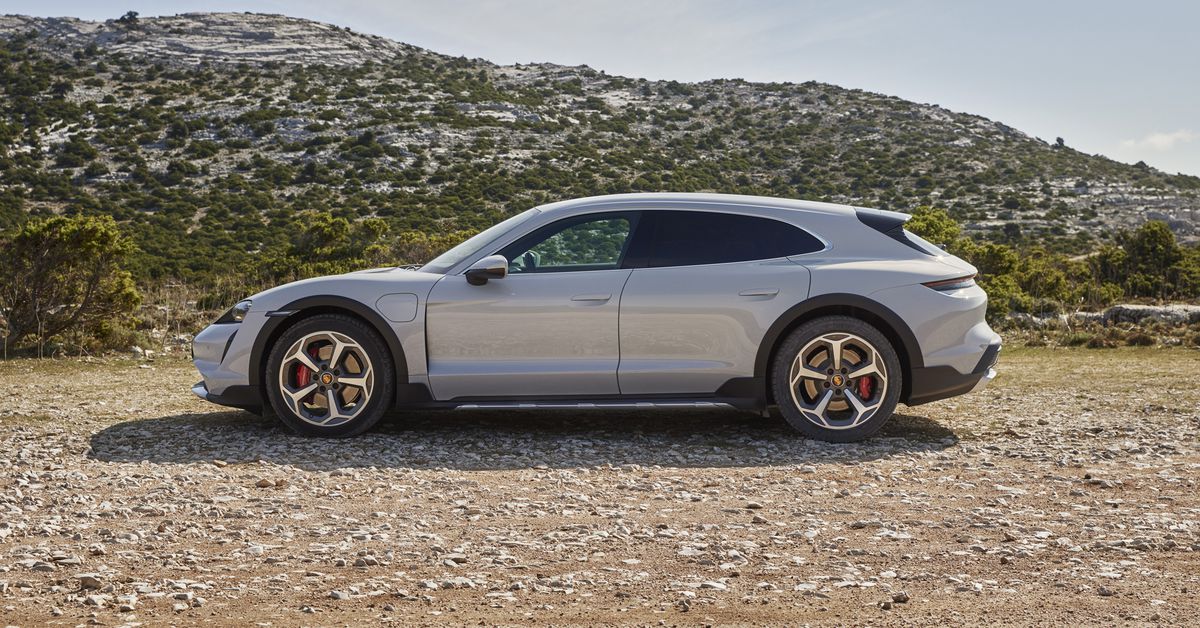 porsche’s-taycan-cross-turismo-is-a-wagon-y-follow-up-to-its-first-ev