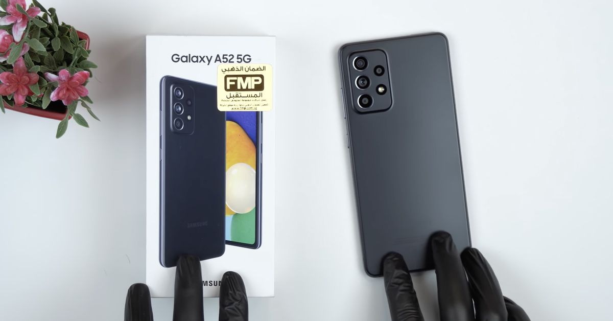 a-youtuber-has-already-posted-a-full-galaxy-a52-5g-unboxing