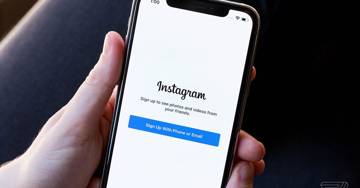 instagram,-whatsapp,-and-facebook-messenger-are-down-for-many