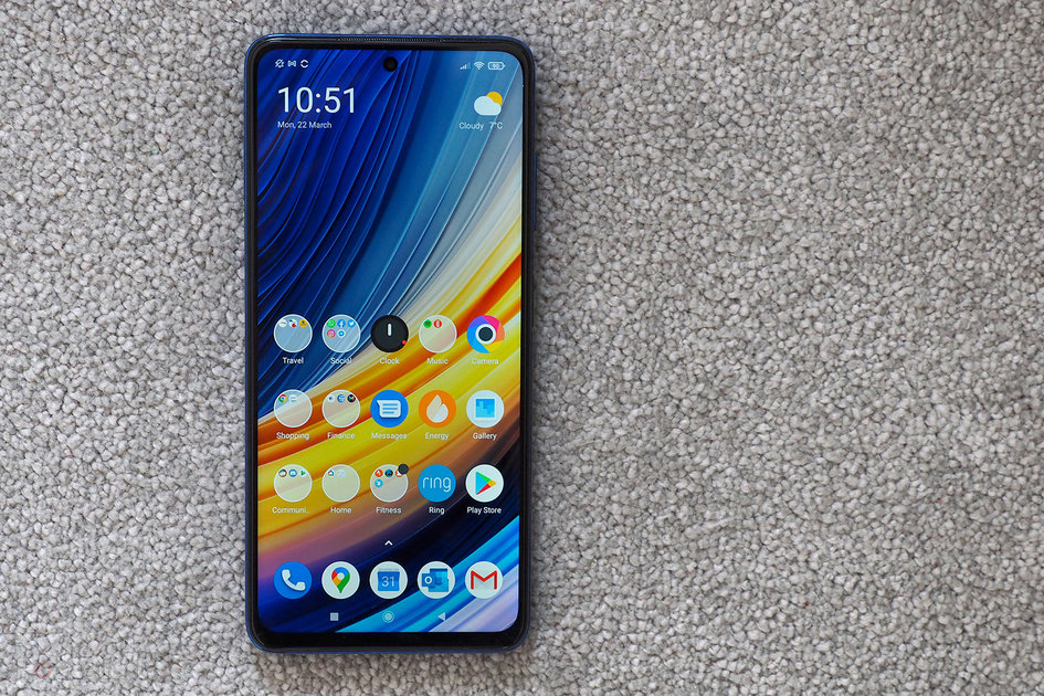 poco-x3-pro-review:-is-bigger-better?