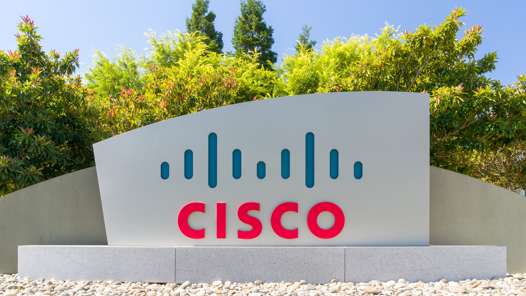 cisco-ceo-expects-chip-shortage-to-last-longer-than-a-year