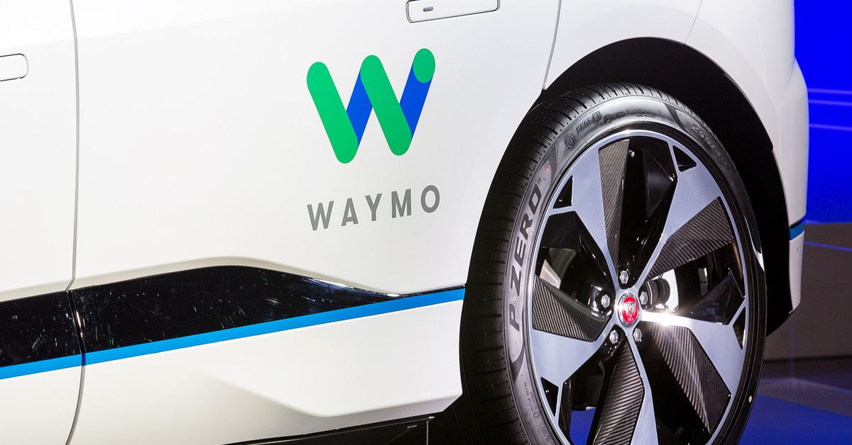 waymo-ceo-john-krafcik-steps-down,-replaced-by-two-co-ceos