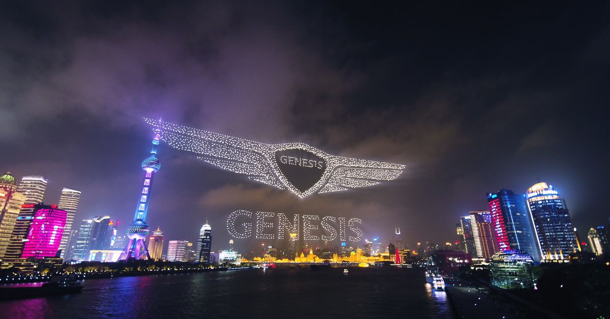 genesis-drone-show-used-a-record-breaking-3,281-drones