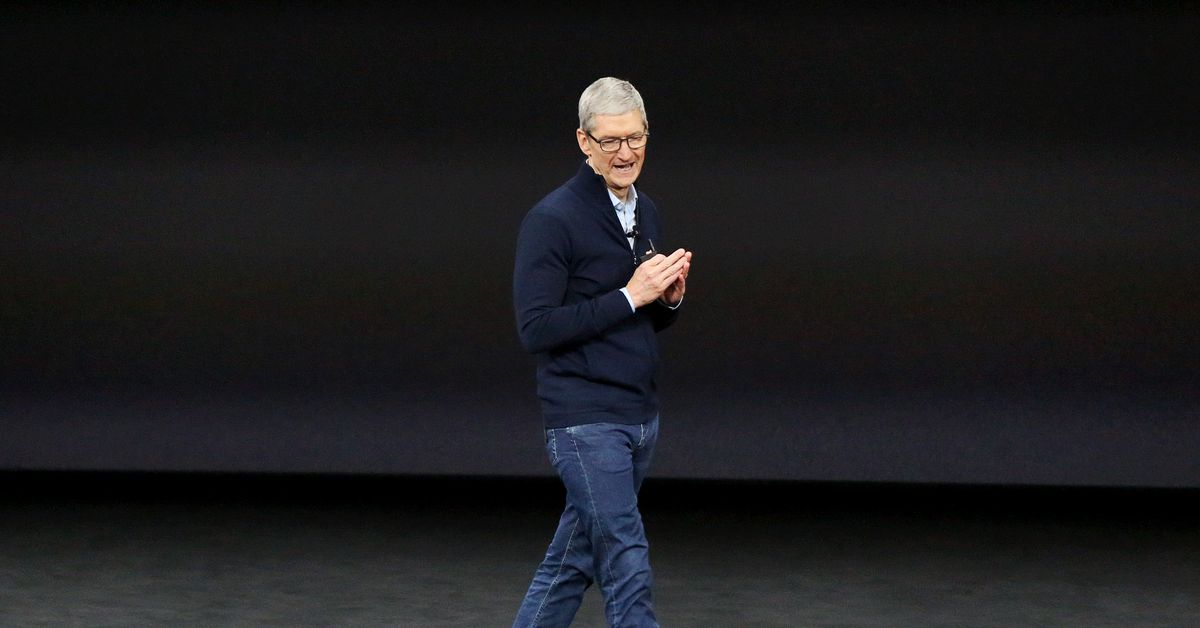 tim-cook-says-apple-wants-to-use-ar-to-make-conversations-better