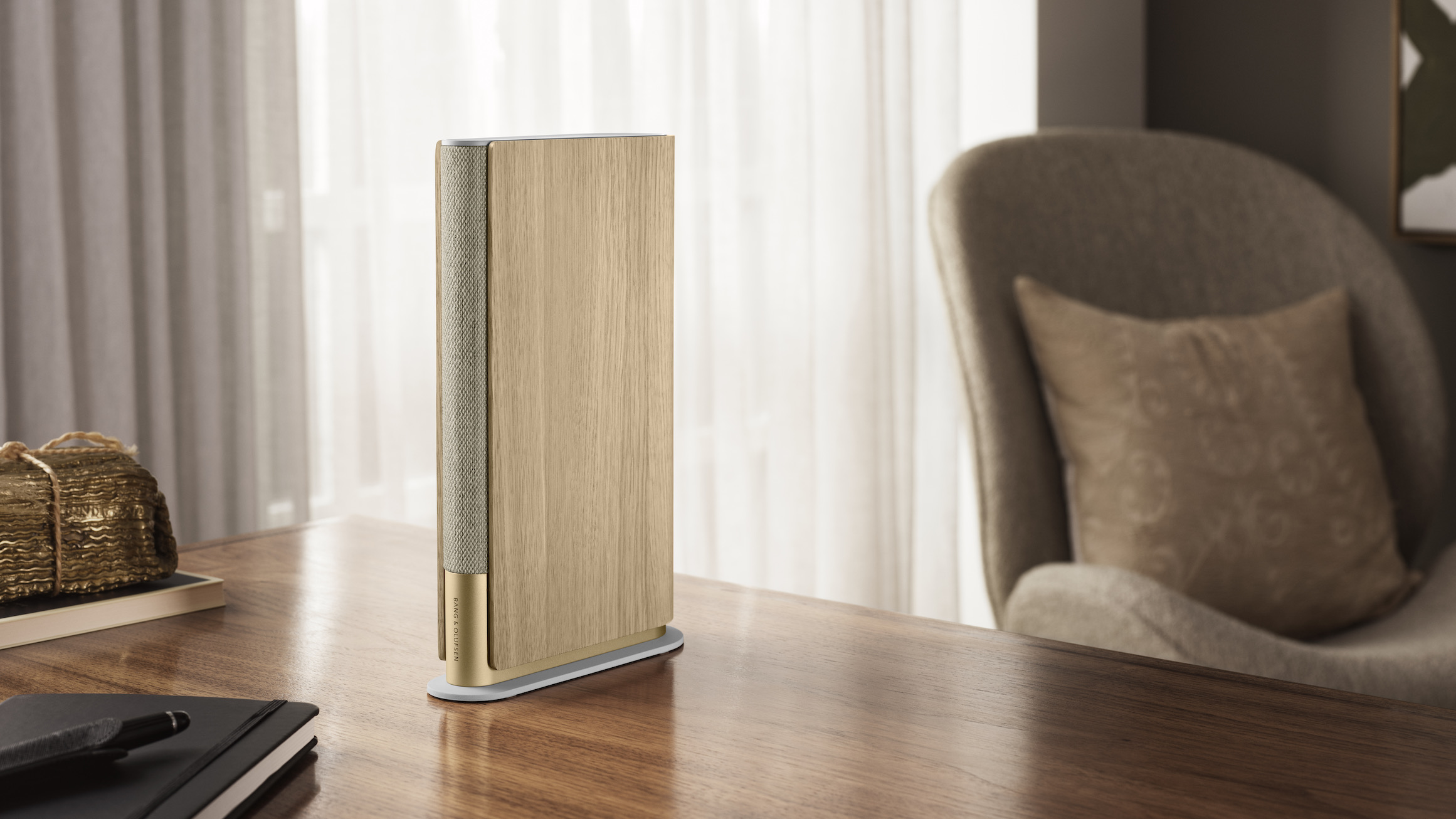 bang-&-olufsen’s-beosound-emerge-is-a-wireless-speaker-that-looks-like-a-book