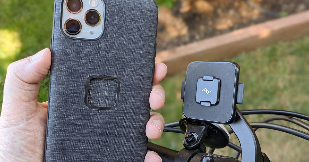 peak-design’s-new-magnet-powered-phone-case-system-delayed-until-august