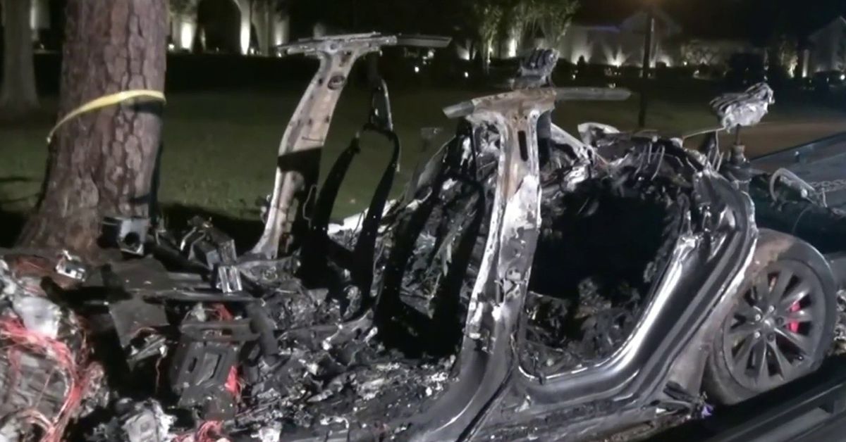 two-people-killed-in-fiery-tesla-crash-with-no-one-driving