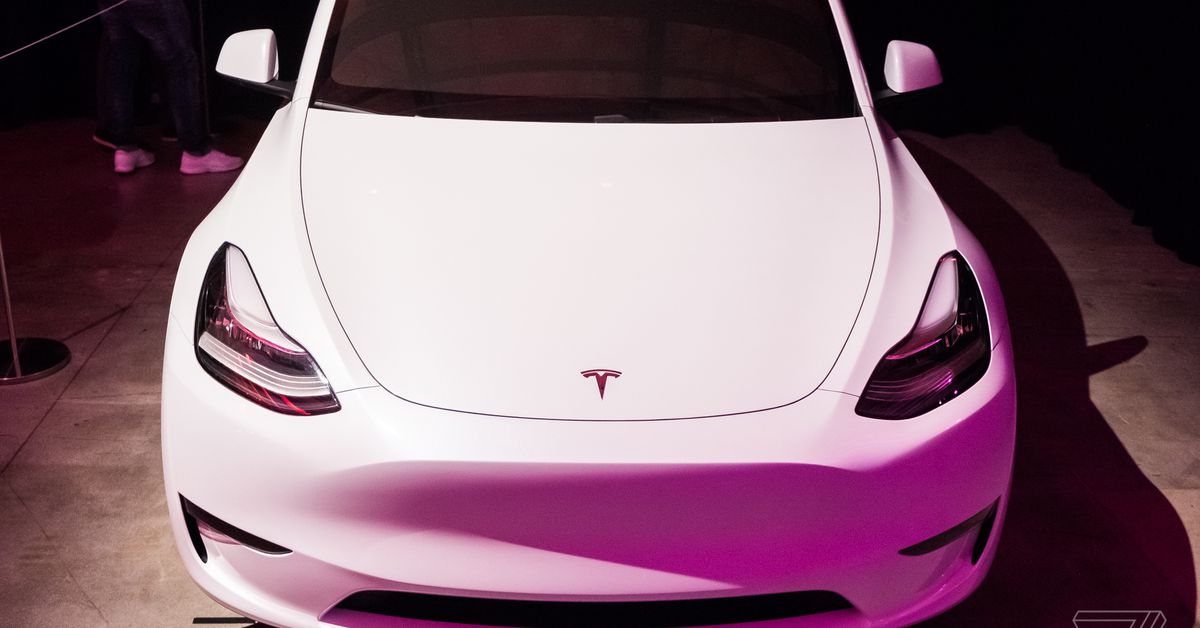 tesla’s-autopilot-is-‘easily’-tricked-into-working-without-anyone-in-the-driver’s-seat