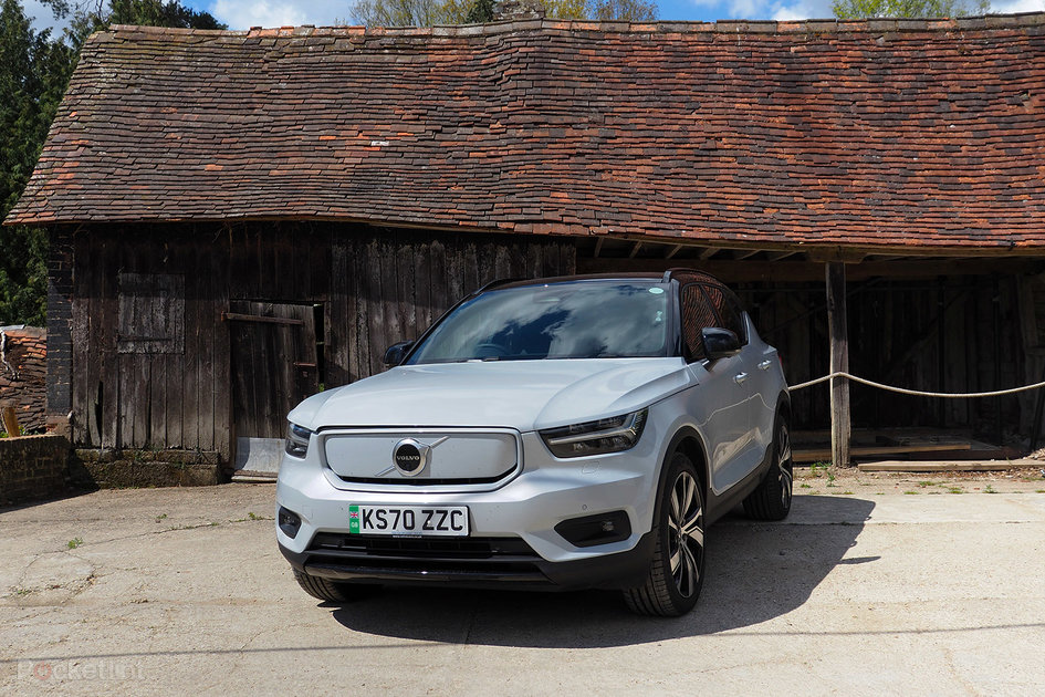 volvo-xc40-recharge-review:-electrified-elegance