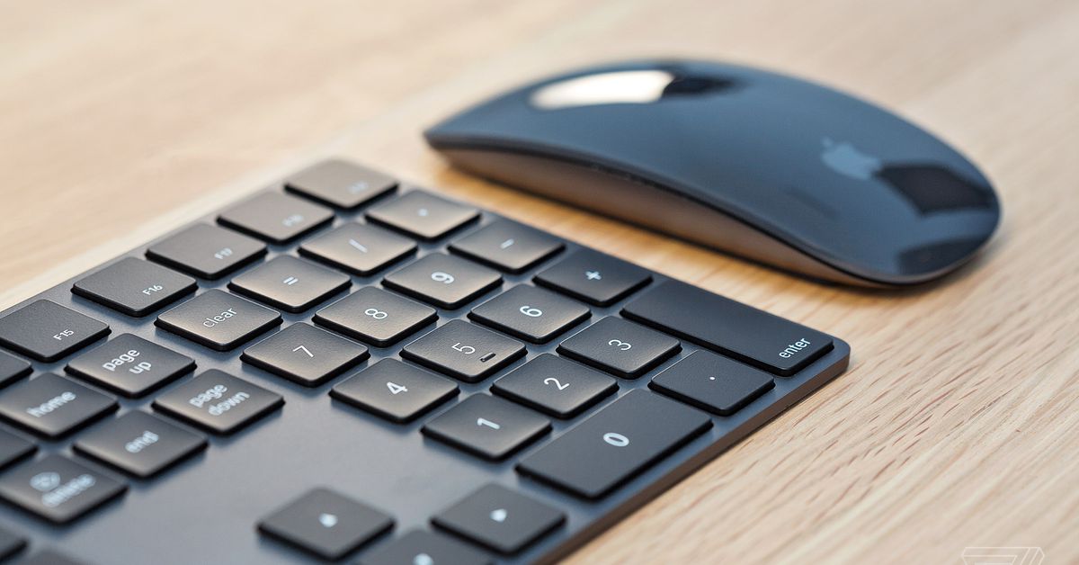 apple-confirms-space-gray-magic-keyboards,-trackpads,-and-mice-are-discontinued