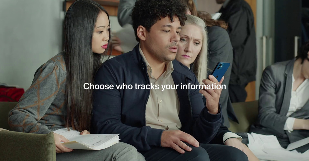 apple’s-new-privacy-ad-imagines-thanos-snapping-your-stalkers-out-of-existence